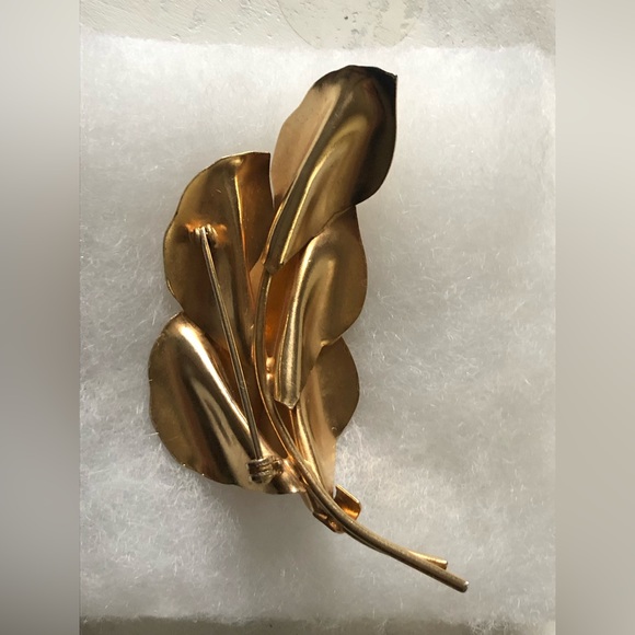 Rare and Beautiful Vintage Calla Lily Brooch. - Picture 3 of 6